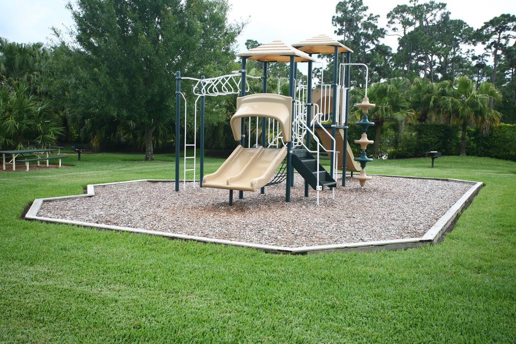 Perfect Drive Vacation Rentals Port St. Lucie Buitenkant foto
